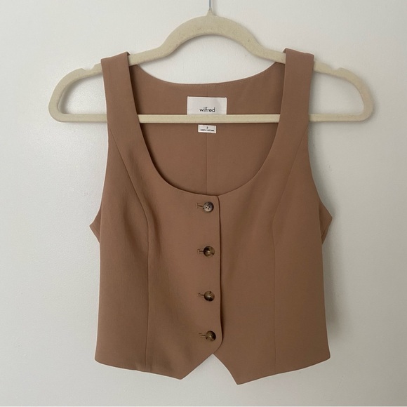 Aritzia Jackets & Blazers - Aritzia Wilfred Rocco Vest Slim-fit Japanese crepe button-up vest Tan size 2